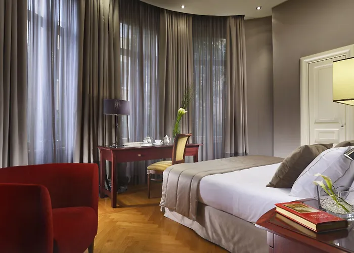 Отель Principe Torlonia 4*