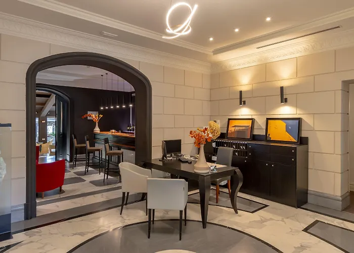 Отель Principe Torlonia 4*